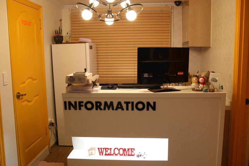 Moon Hostel Сеул Екстер'єр фото