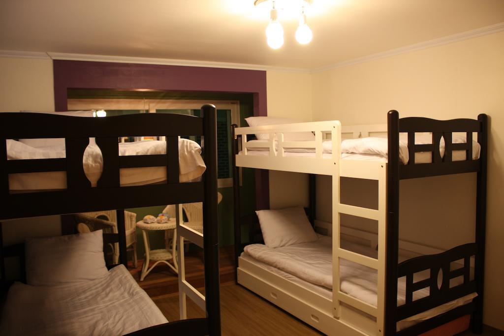 Moon Hostel Сеул Екстер'єр фото