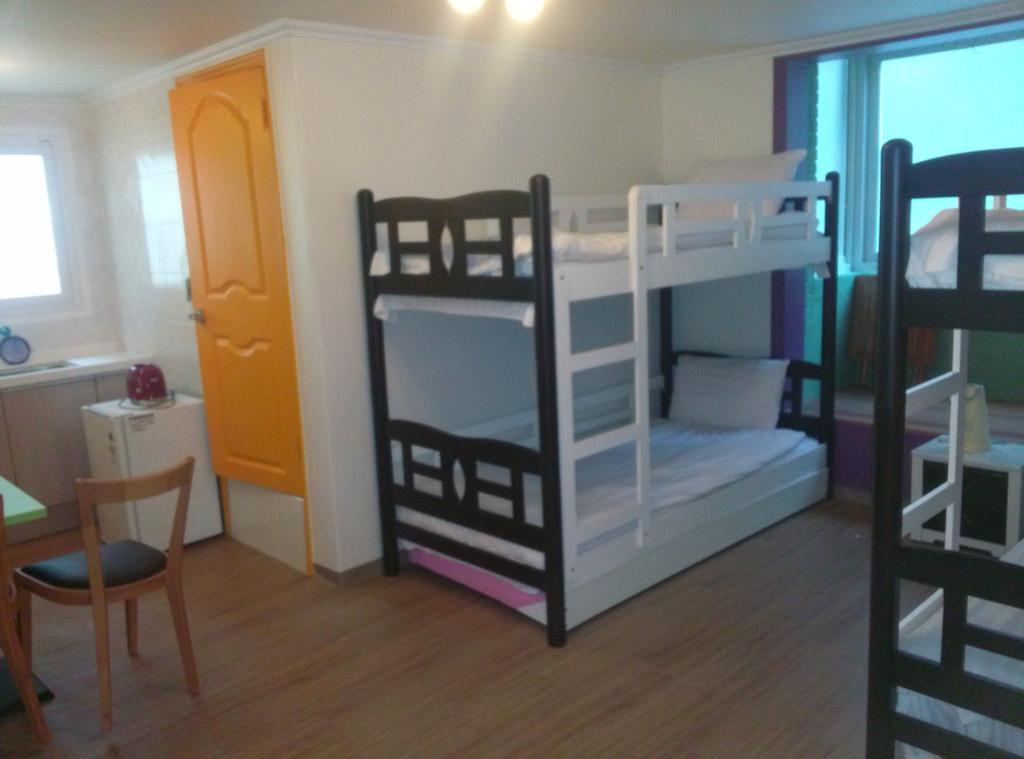 Moon Hostel Сеул Екстер'єр фото