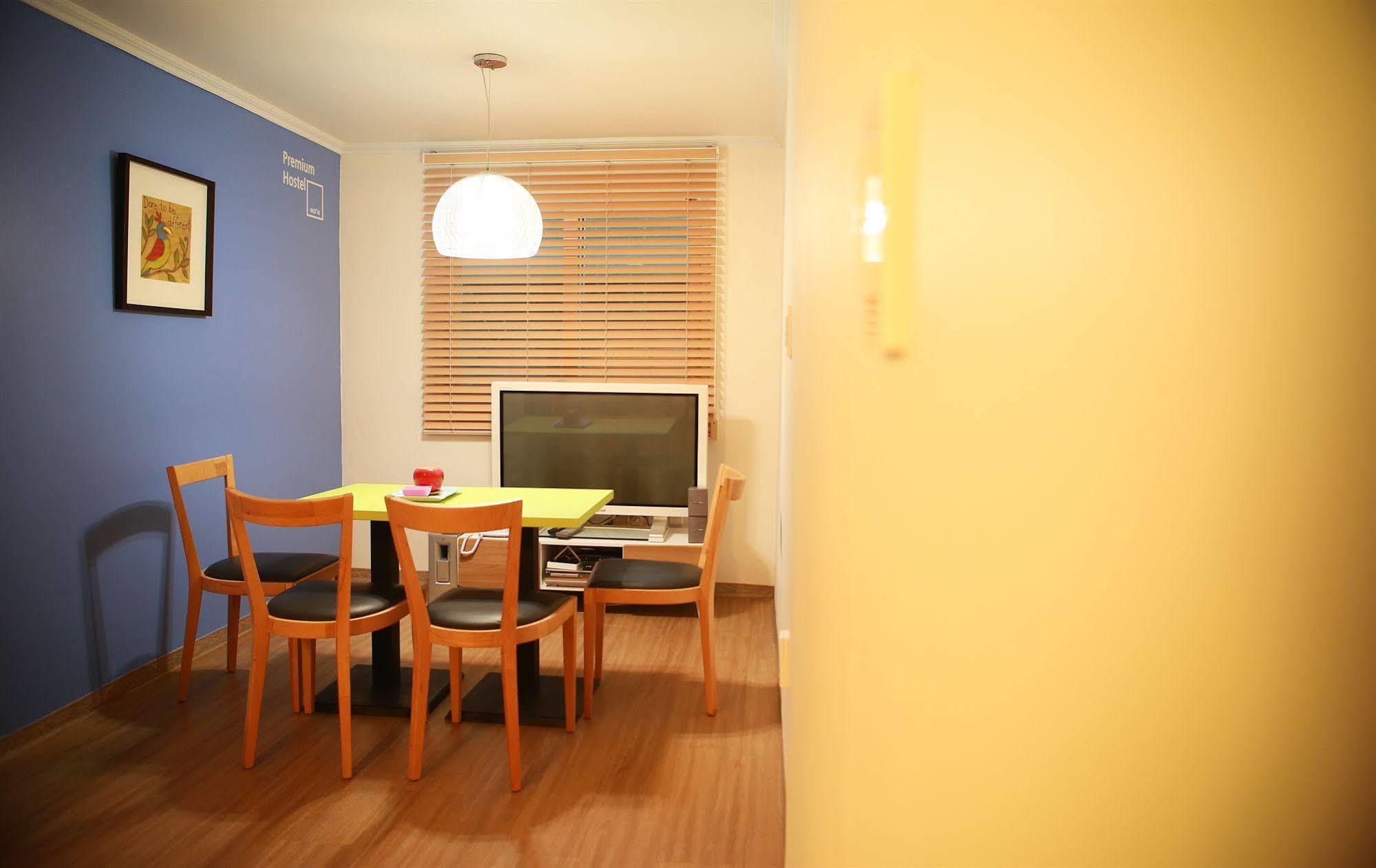 Moon Hostel Сеул Екстер'єр фото